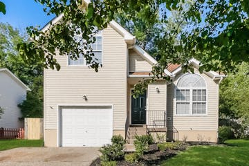 4218 WILLOWVIEW BLVD LOUISVILLE, KY 40299